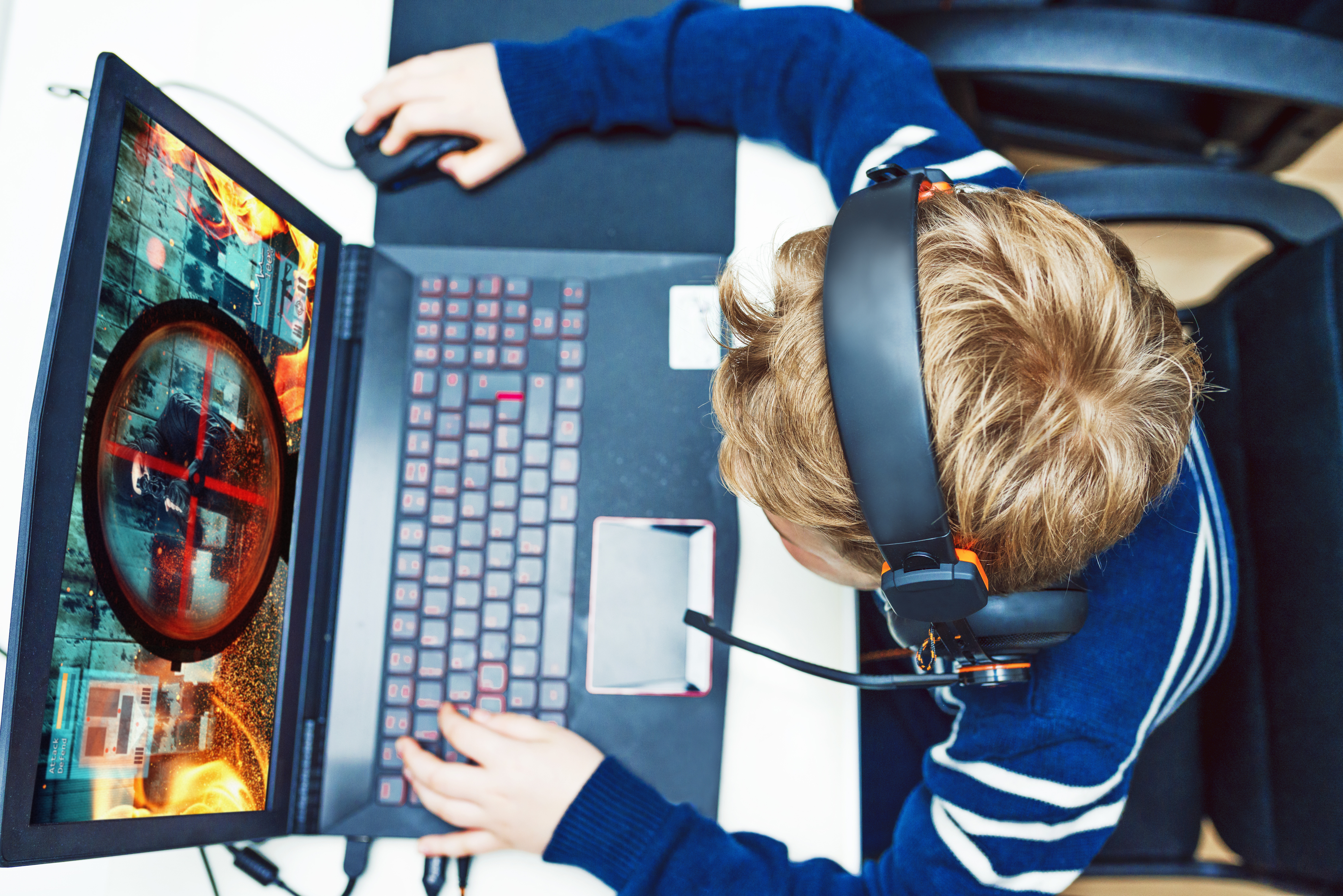 How to protect your kids when they play online video games -  ReputationDefender