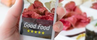 rating food on a smartphone