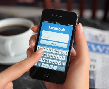 Facebook app on Apple iPhone 4